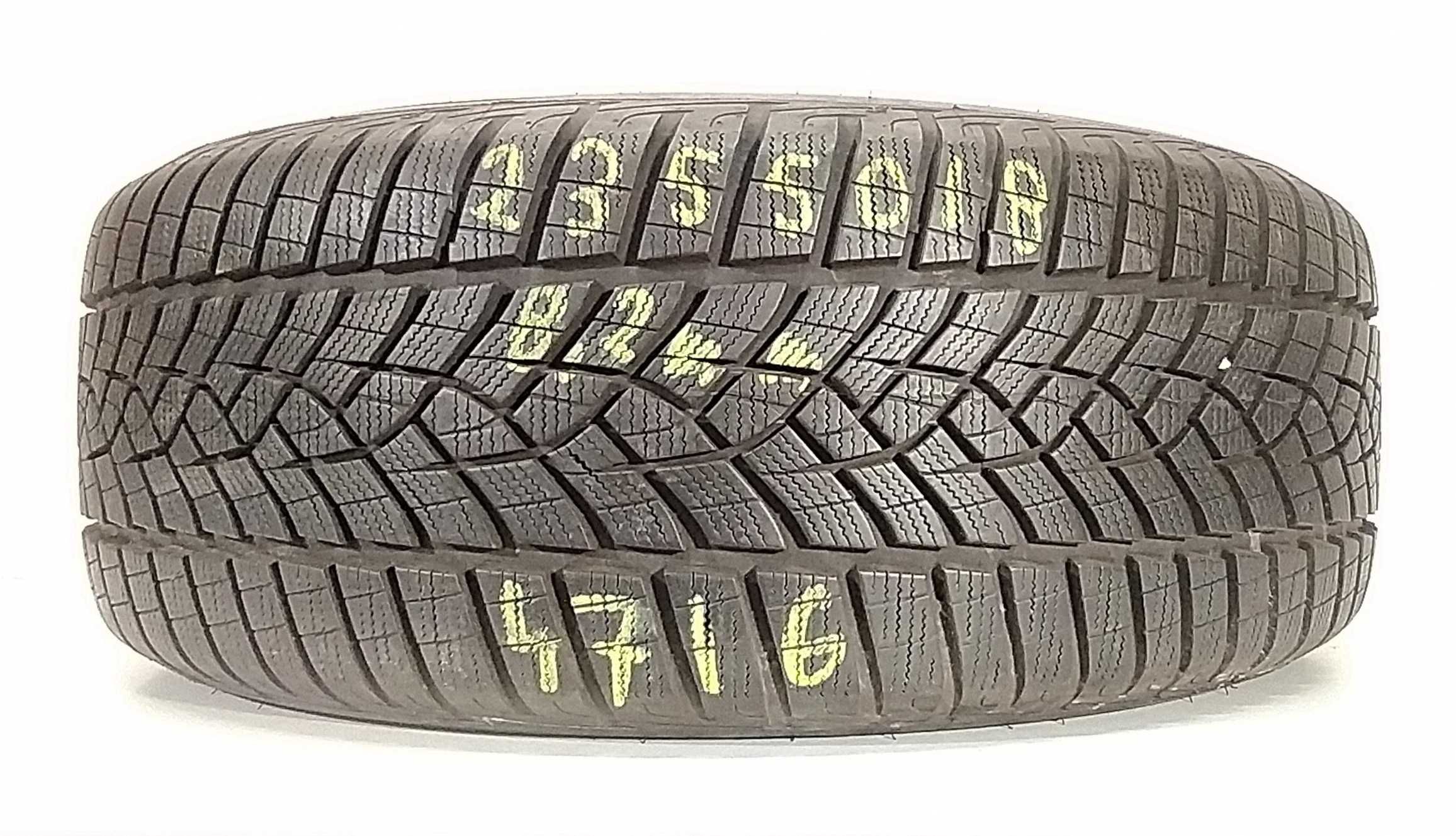 4x 235/50 R18 XL Goodyear UG GEN1 opony zimowe 8 mm / montaż kurier