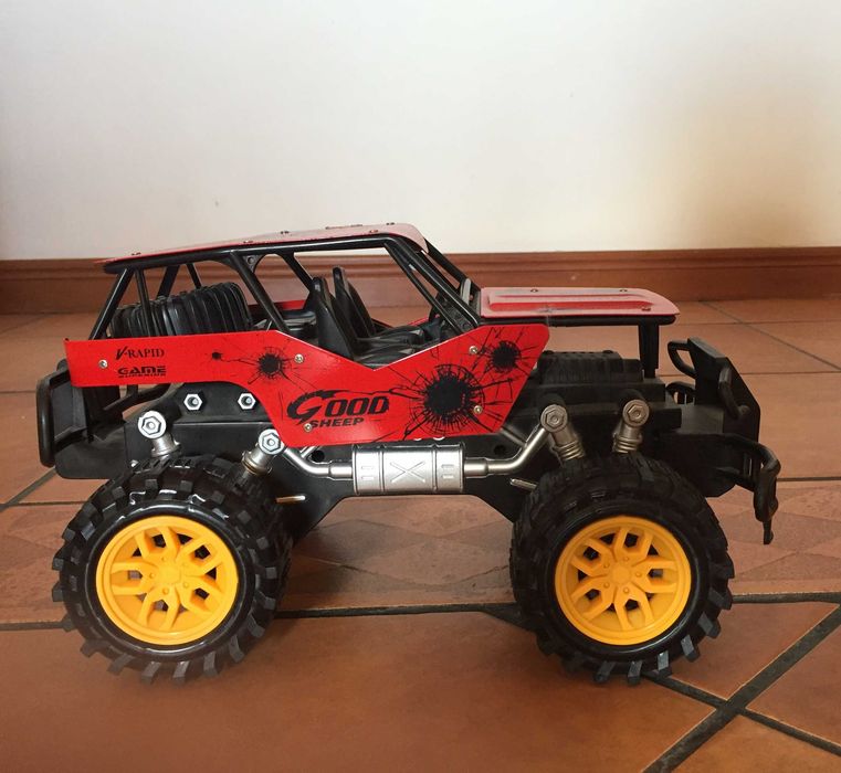 Carro todo o terreno novo / Envio a cargo do comprador.