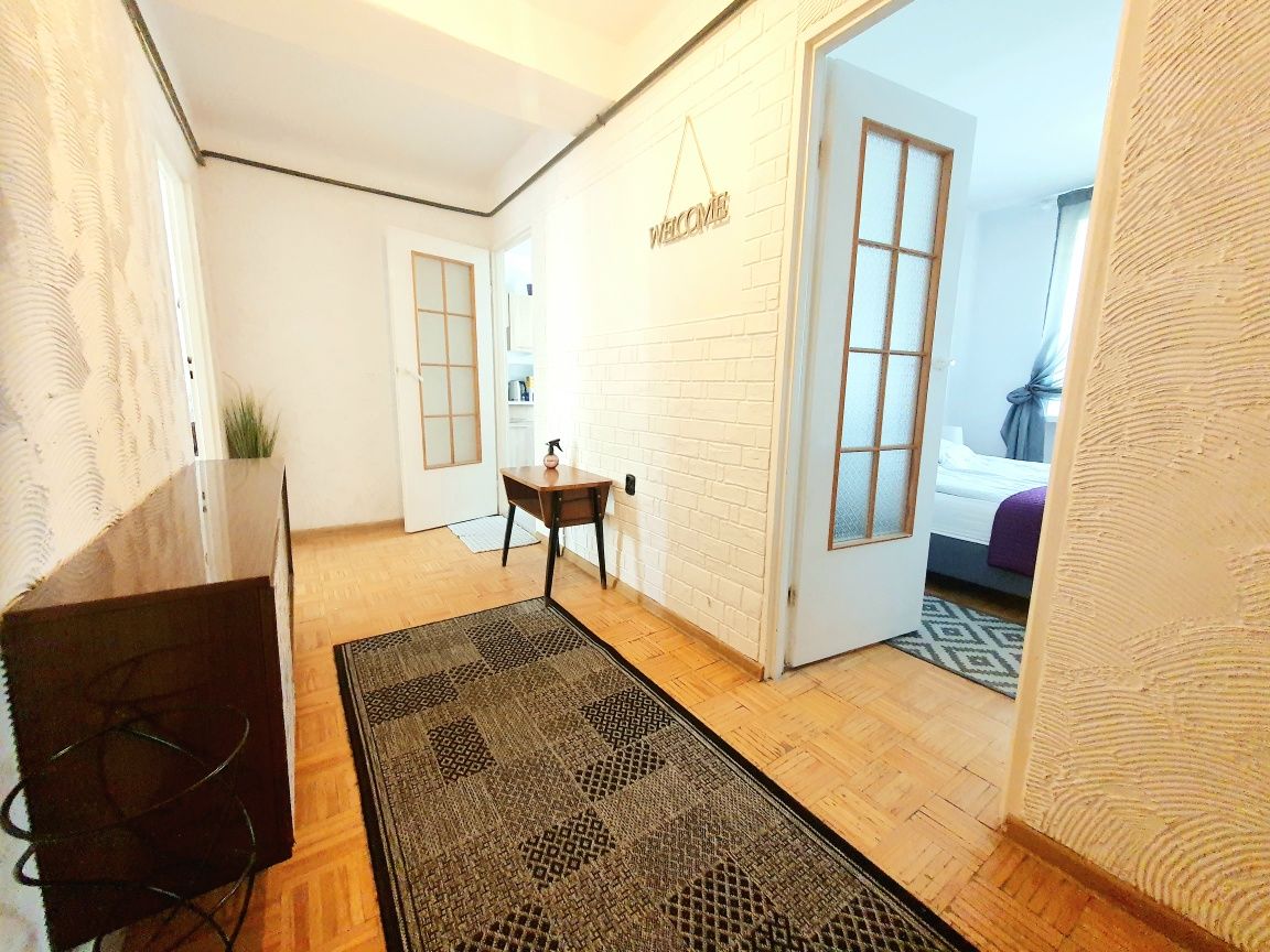 Yellow Apartament w Toruniu, noclegi, nocowanie na doby