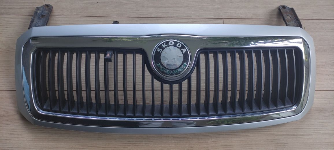 Skoda Fabia I atrapa GRILL