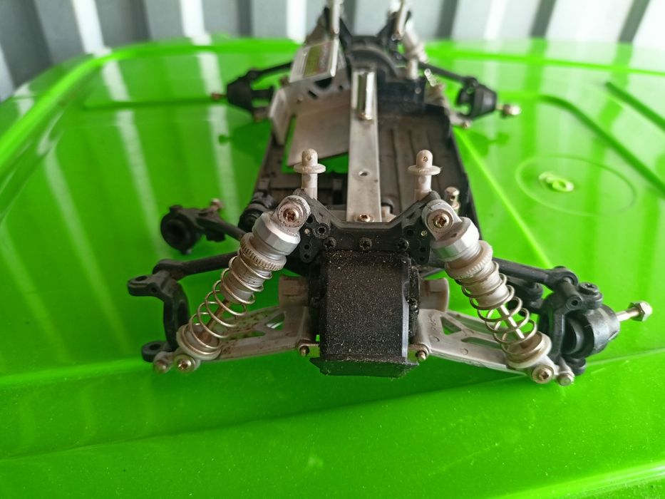 Podwozie Carson MR fu 1:18