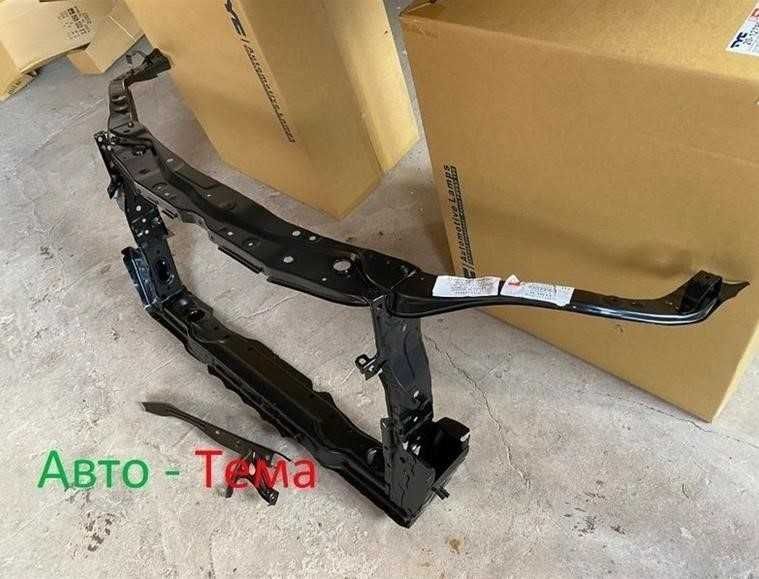 Бампер Toyota Camry 50 LE USA Бампер Кемрі LE 2011-14