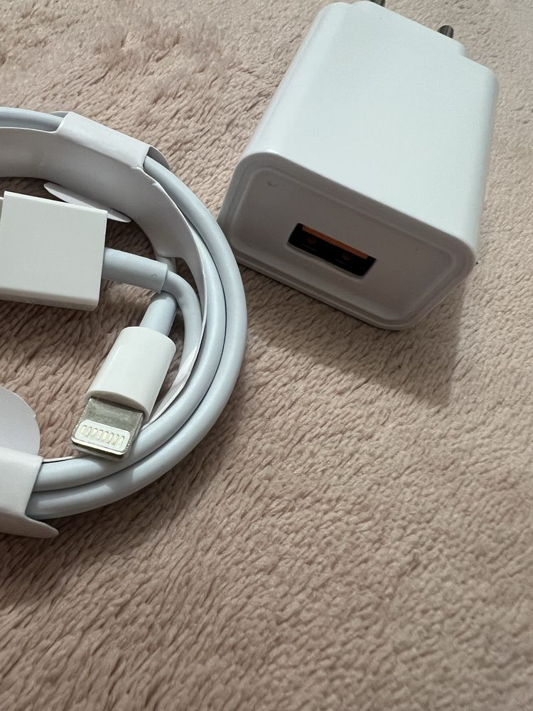 Ładowarka do iPhone uniwersal 2,4A z kabel usb do lightning 1metr
