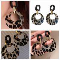 Brincos Vintage leopardo
Moda Novos