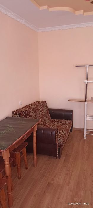 Оренда кімнати в гуртожитку.Дружба.