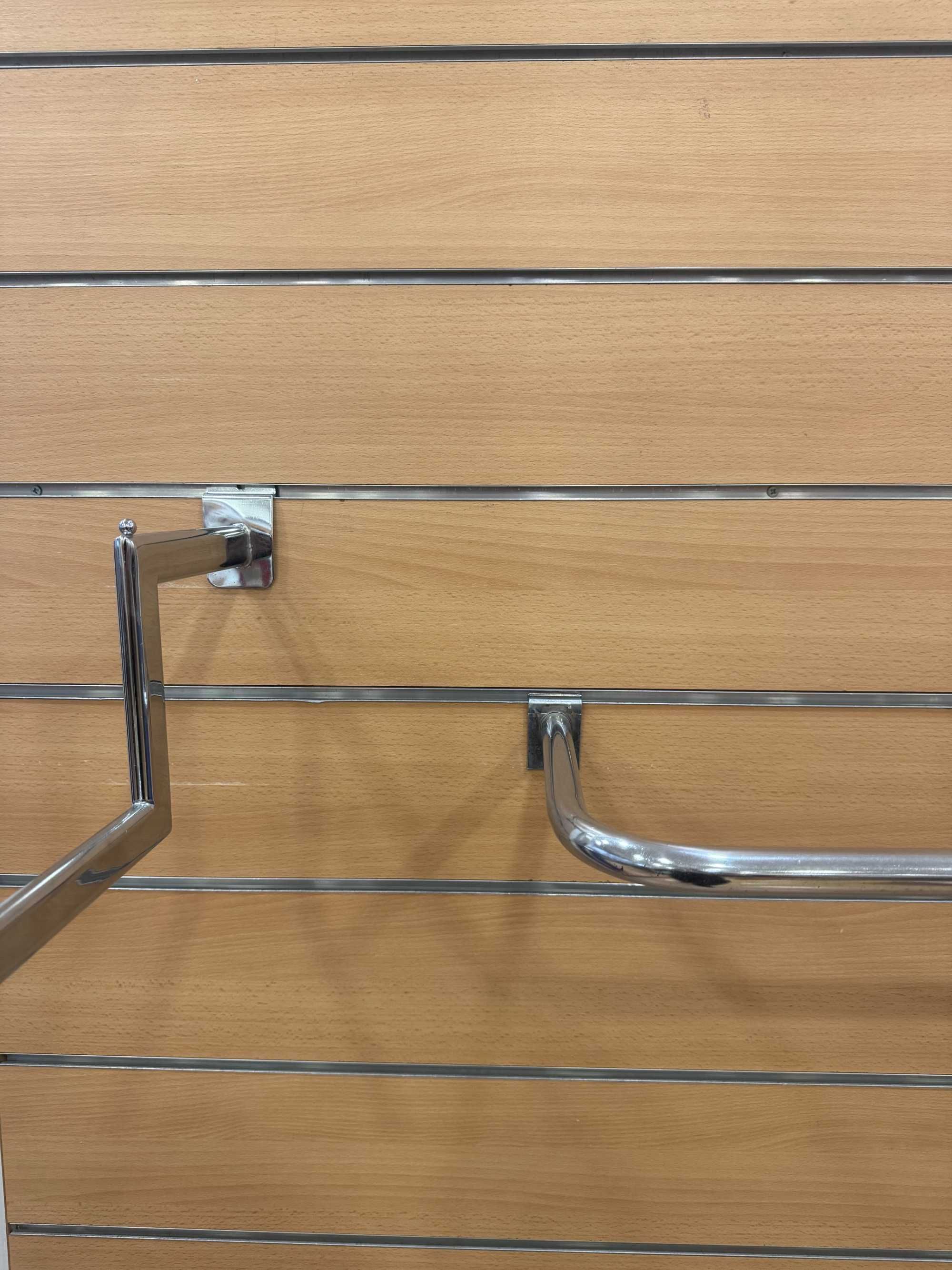 2 Paineis de Exposição para lojas 2.10m de largura e 1.75m de altura