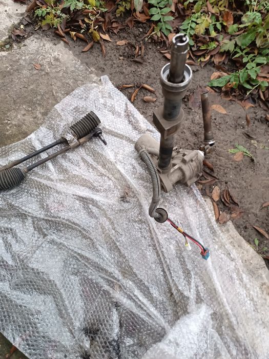 Продам рулеву рейку на Mitsubishi Colt 6