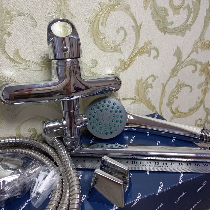 СТОП АКЦИЯ!!Смеситель/змішувач/кран для ванны с лейкой и шлангом душа