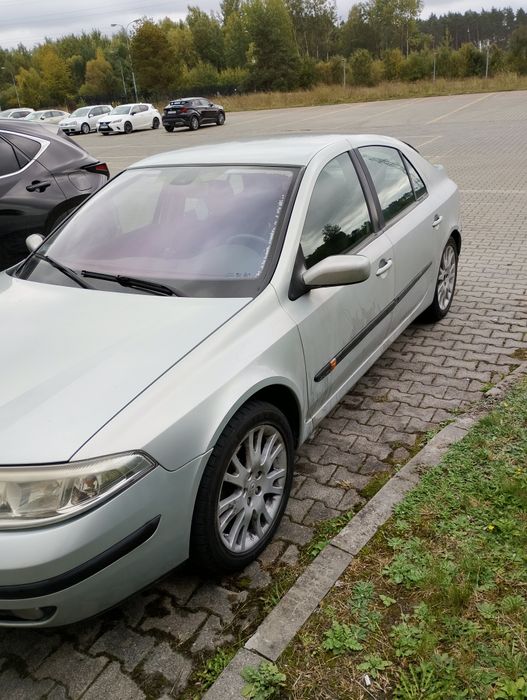 Samochód renault laguna II