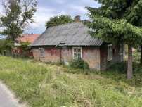 Продається будинок Підключене світло (три фази), газ,город і сад
