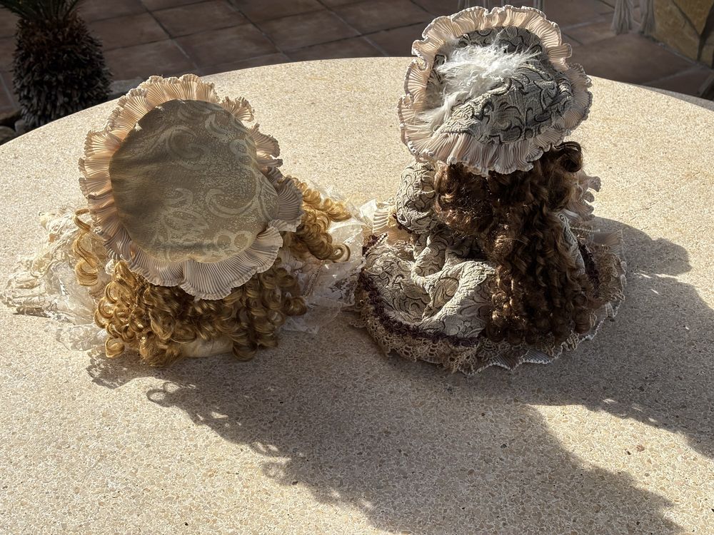 2 bonecas antiquissimas em porcelana