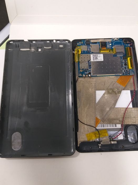 Планшет Nomi Corsa C070010  (4 LTE Pro  (4G 16Gb