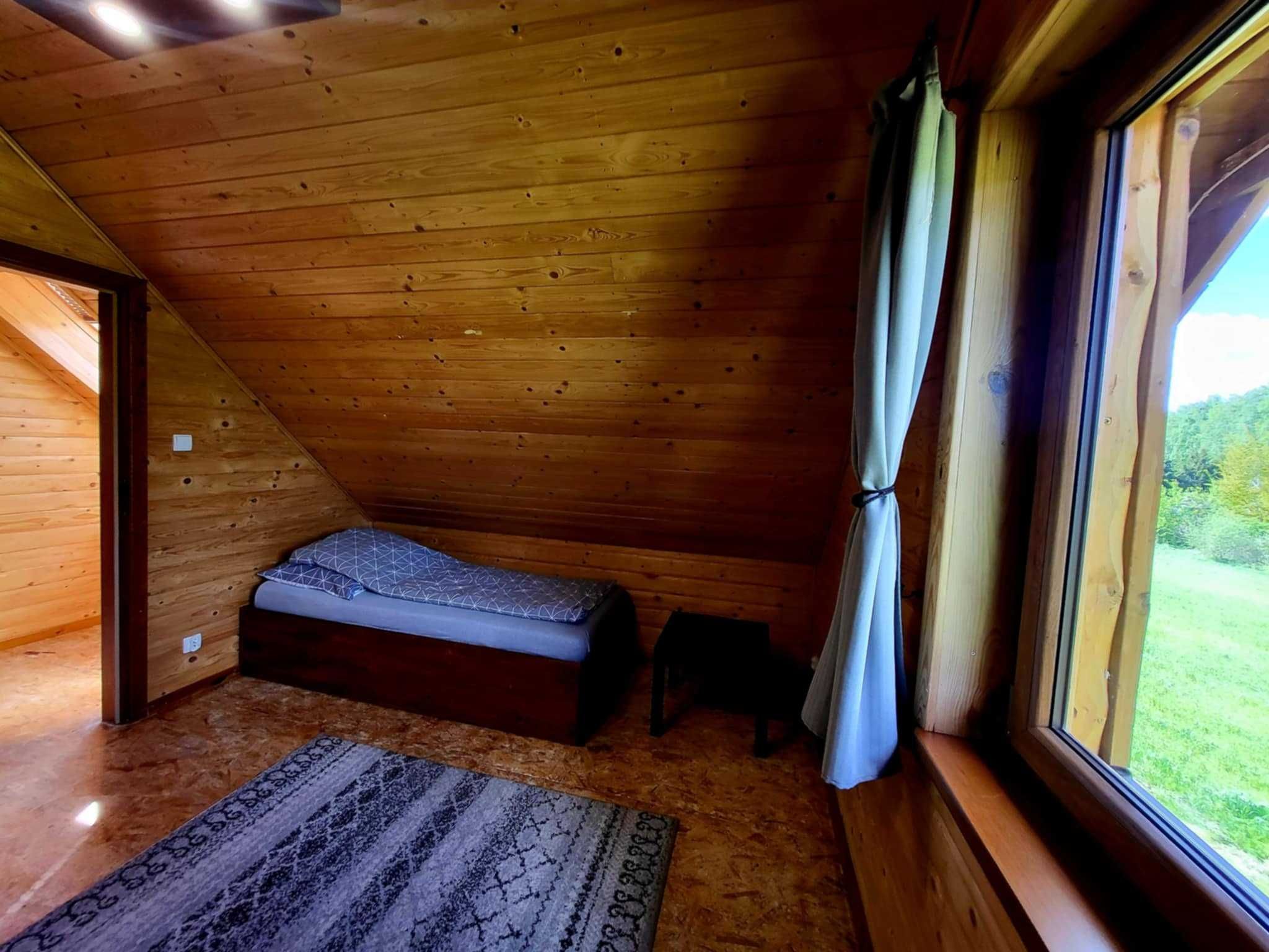Dom całoroczny nad jeziorem,spokojna okolica,sauna
