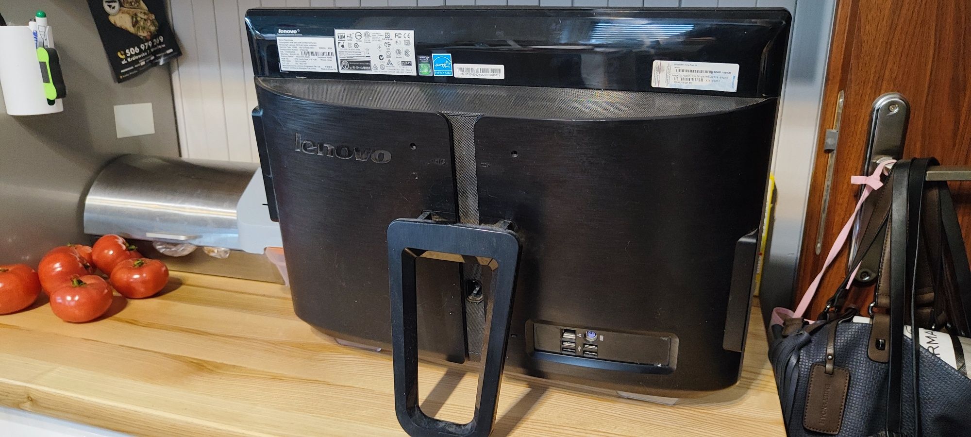 Komputer Lenovo B320, Intel i3, Win7 oryg, 4GB RAM, HDD 500GB, 21,5"