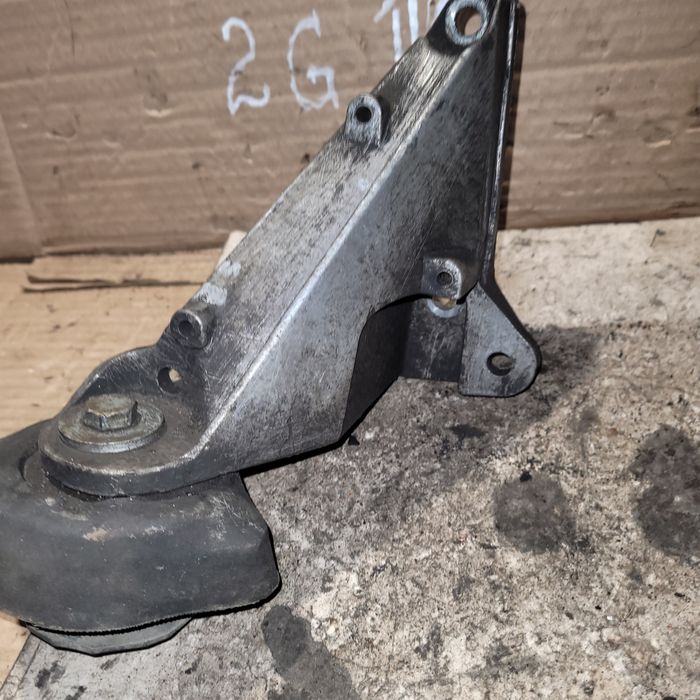 Łapa mocowanie skrzyni biegów lewe vw passat b5 LIFT audi a4 b6 a6 c5