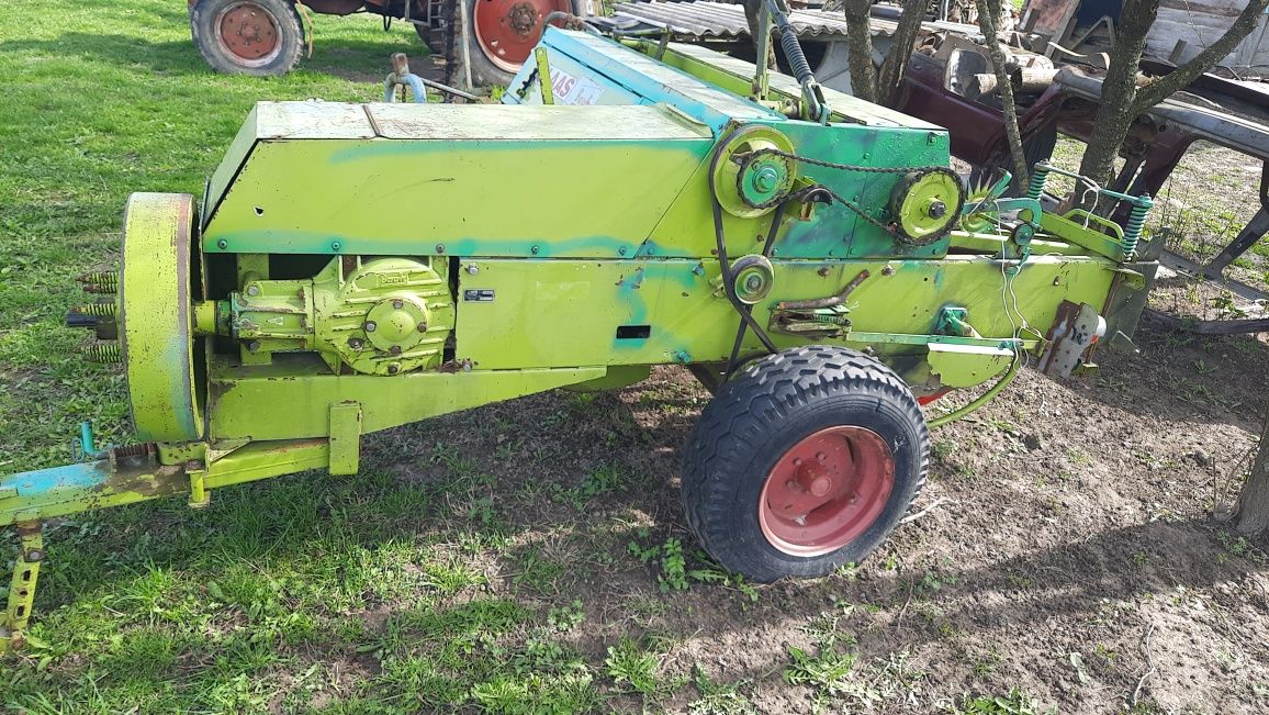 Продам прес-підбирач CLAAS