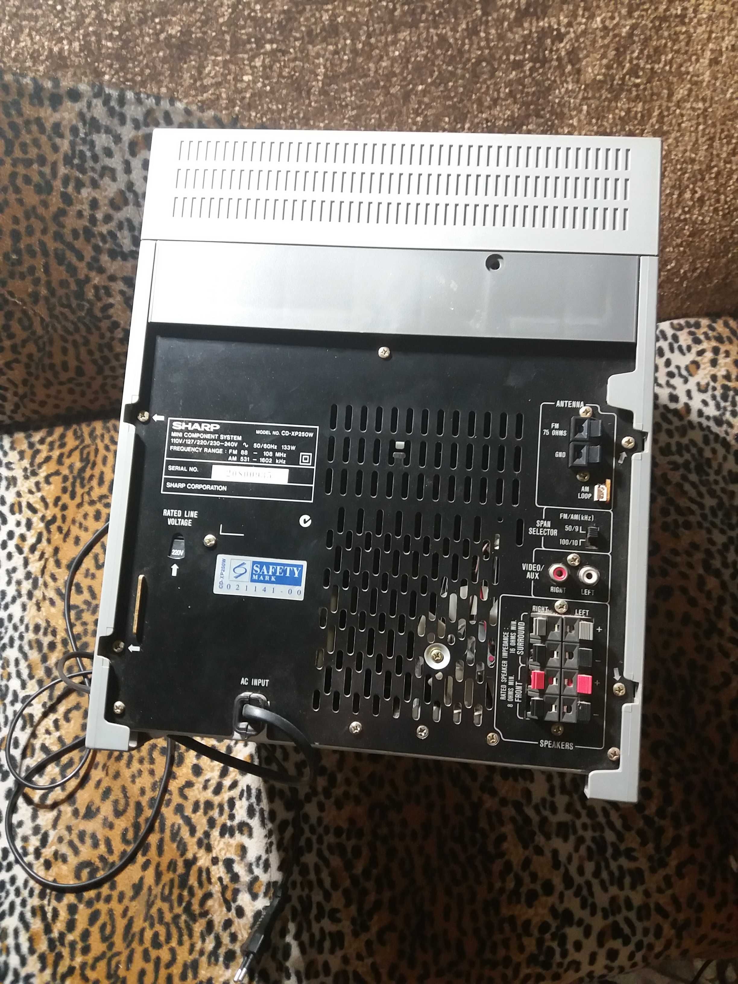 Музыкальный центр sharp cd xp250w(только радио)