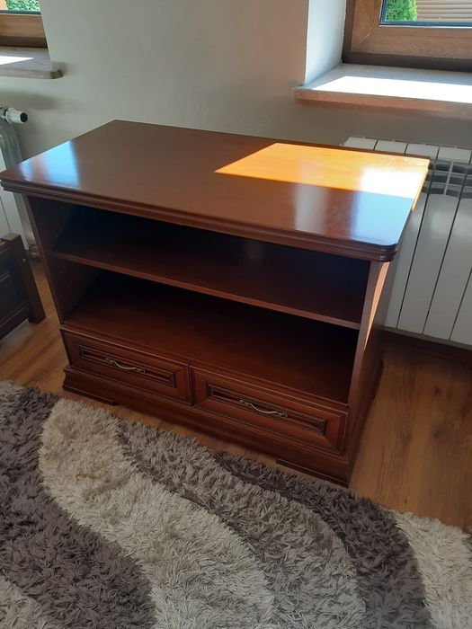 Sprzedam szafkę pod telewizor