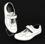 Sapatos em pele de cor branca - Prada