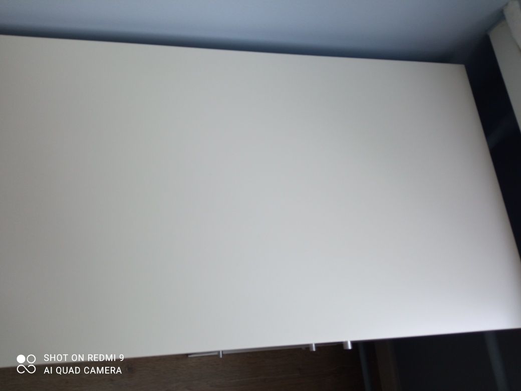 Biurko Kallax Ikea białe, szuflady, otwierana szafka