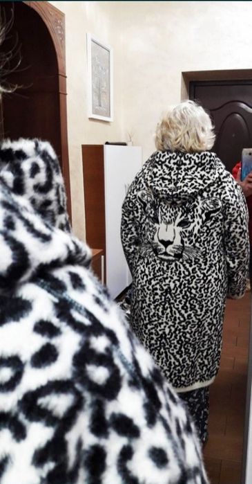 Альпака пальто з принтом тигр р. 48-50