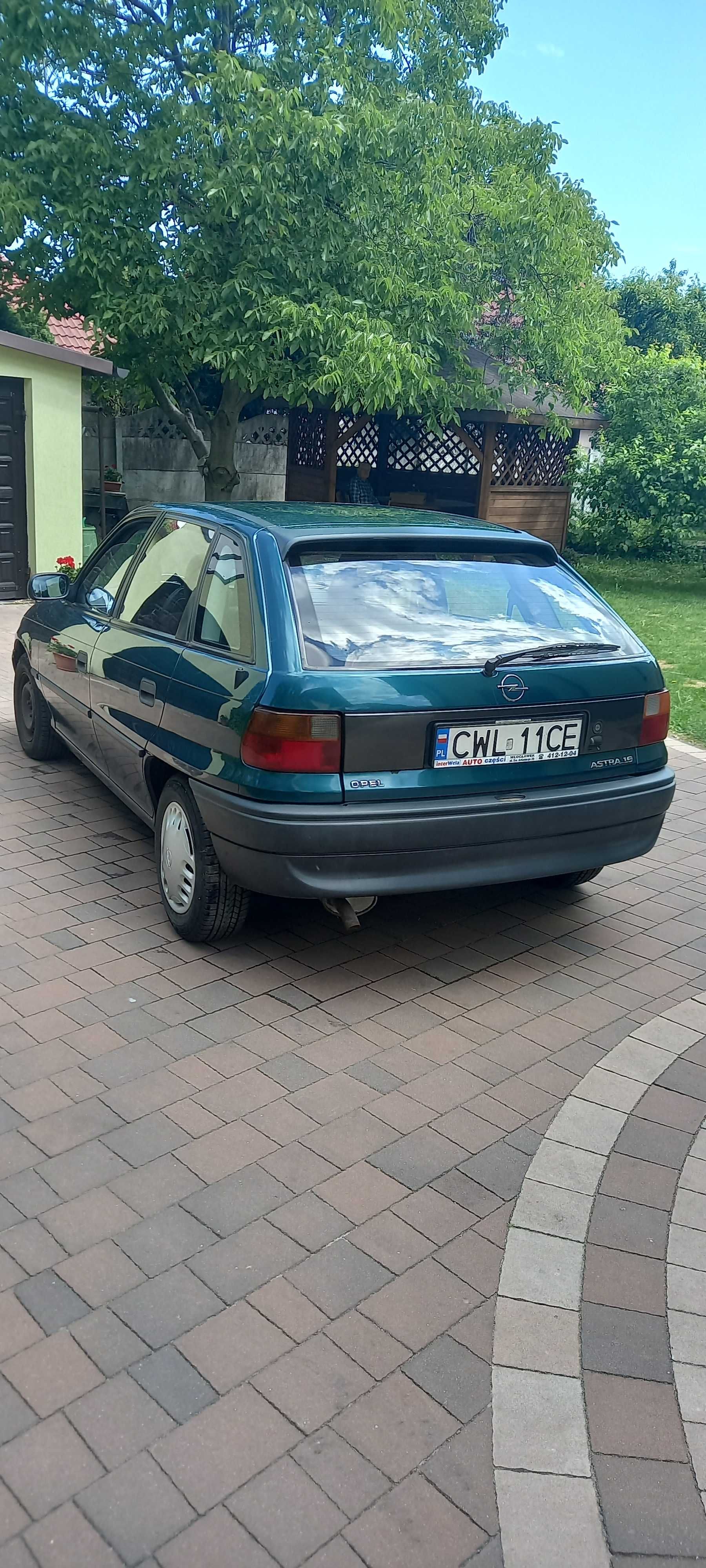 Sprzedam Opel Astra 1.6 94 benzyna