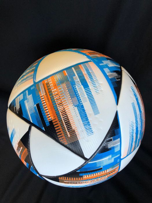 Безшовний футбольний м’яч UEFA NATIONS LEAGUE вищого гатунку