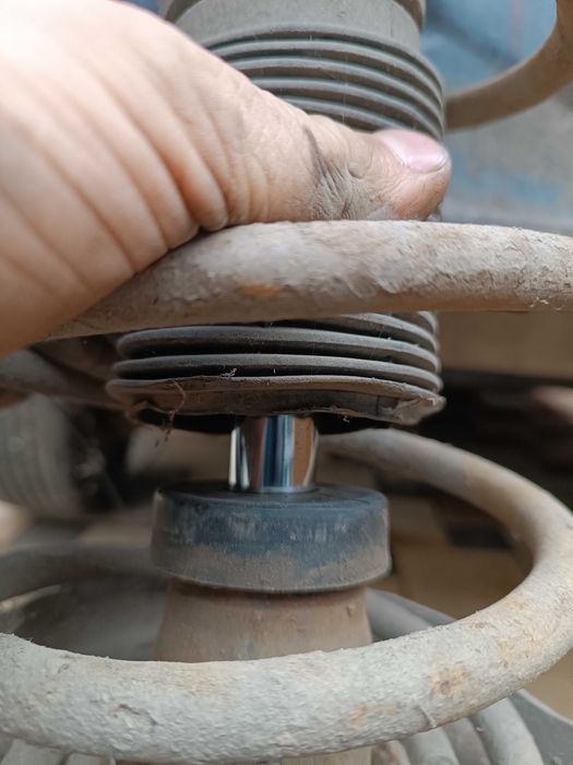 Стойки Опель Омега А Б Амортизаторы Стойка Omega A Амортизатор