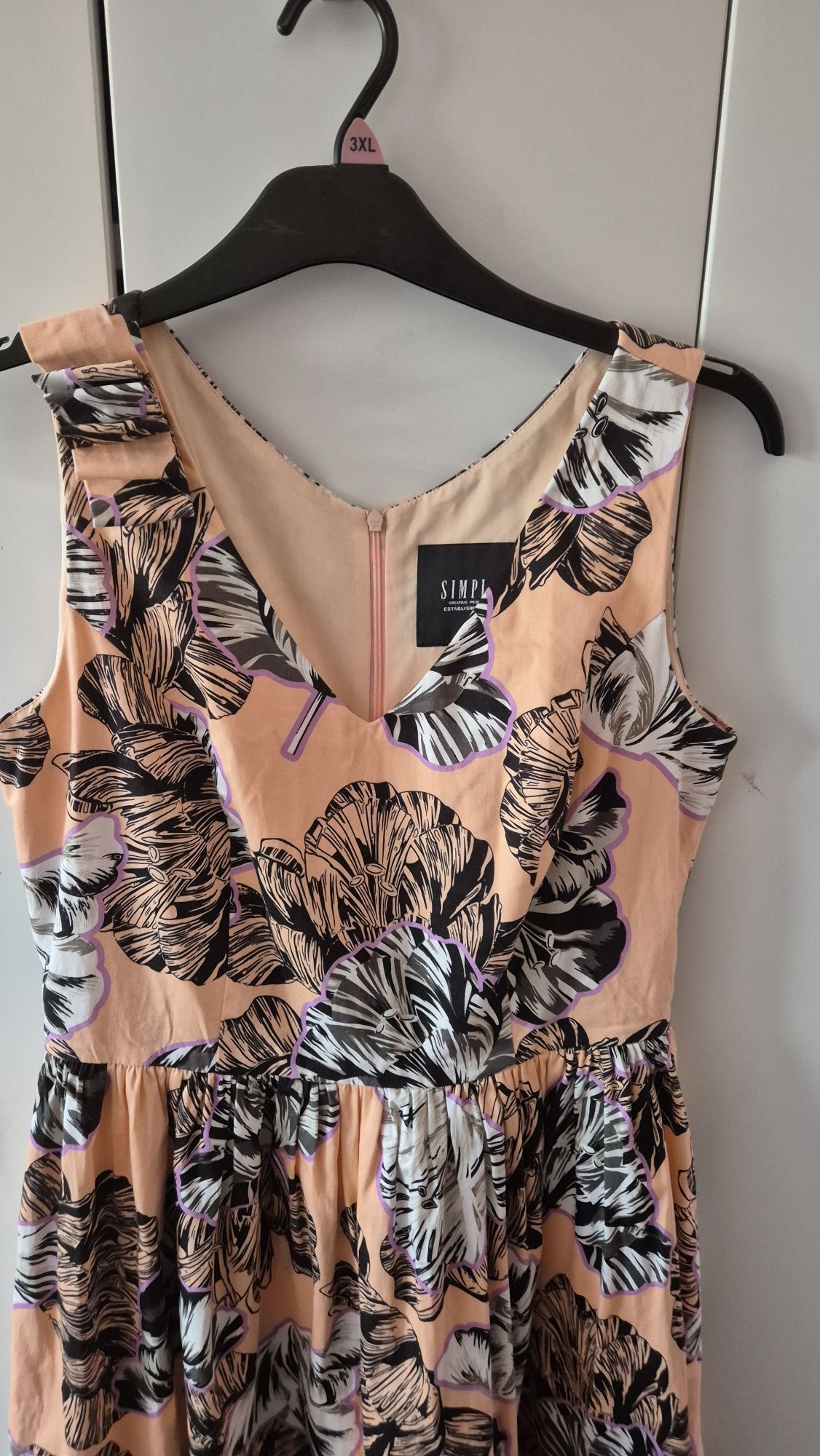 Elegancka sukienka Simple r.L