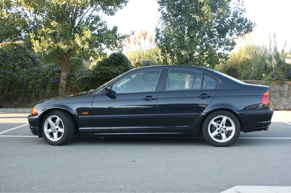 BMW 320d para peças