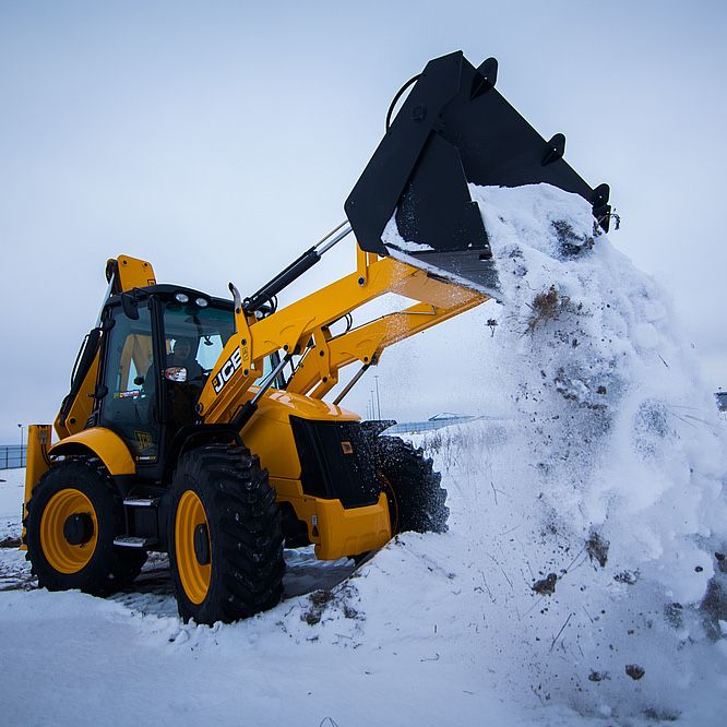 Аренда и Услуги Эксковатора JCB 3 CX и Самосвала 10- 40 Уборка снега