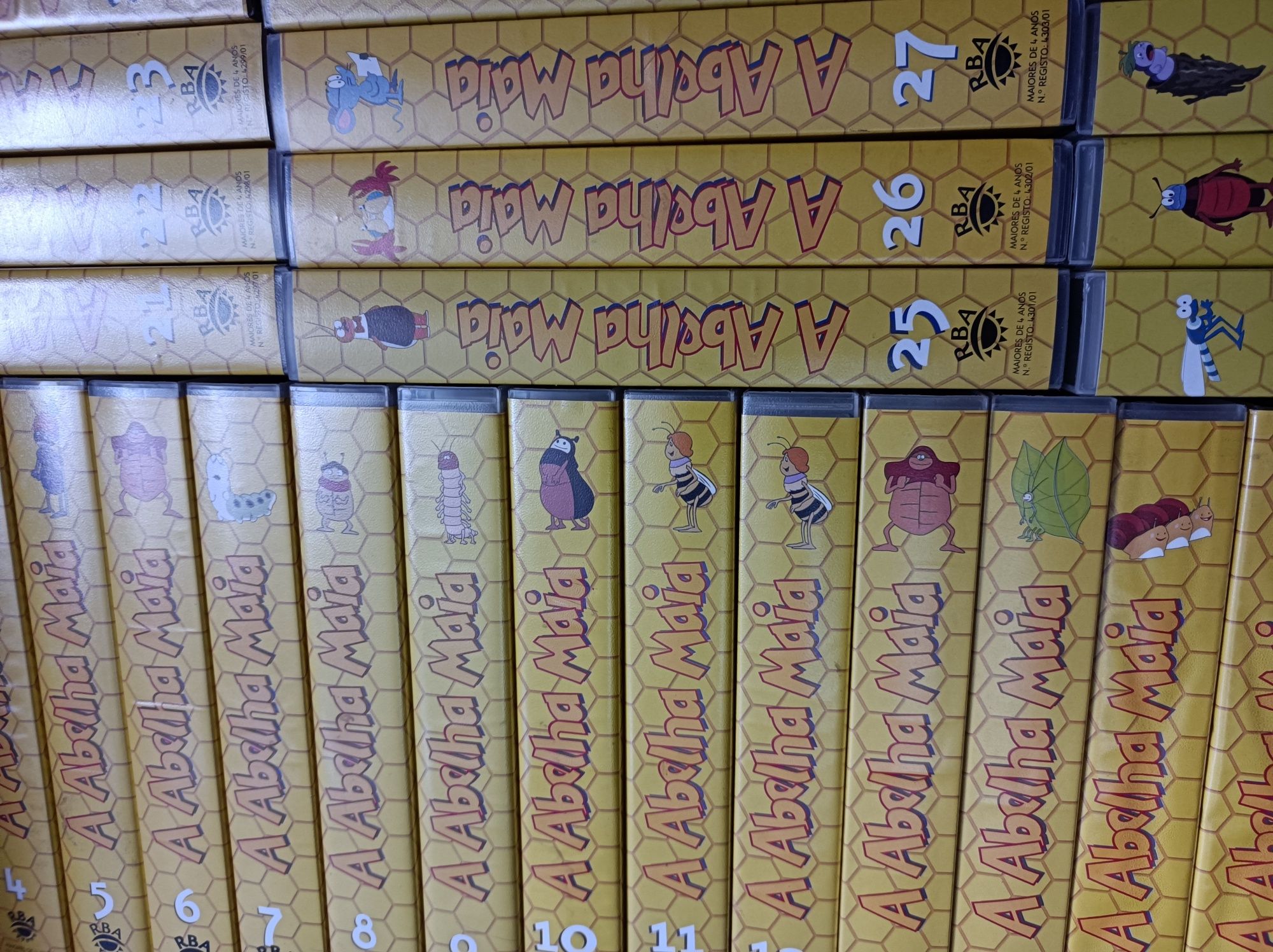 Coleção de 35 Cassetes VHS * A Abelha Maia * Excelente Estado