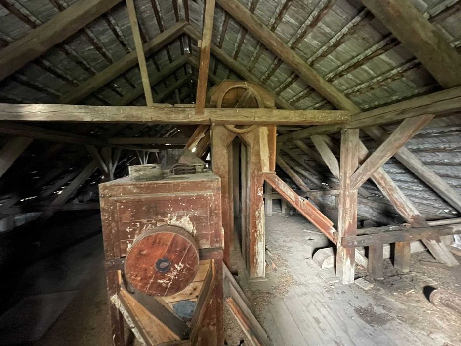 Продається старий автентичний  млин 10 км до кордону