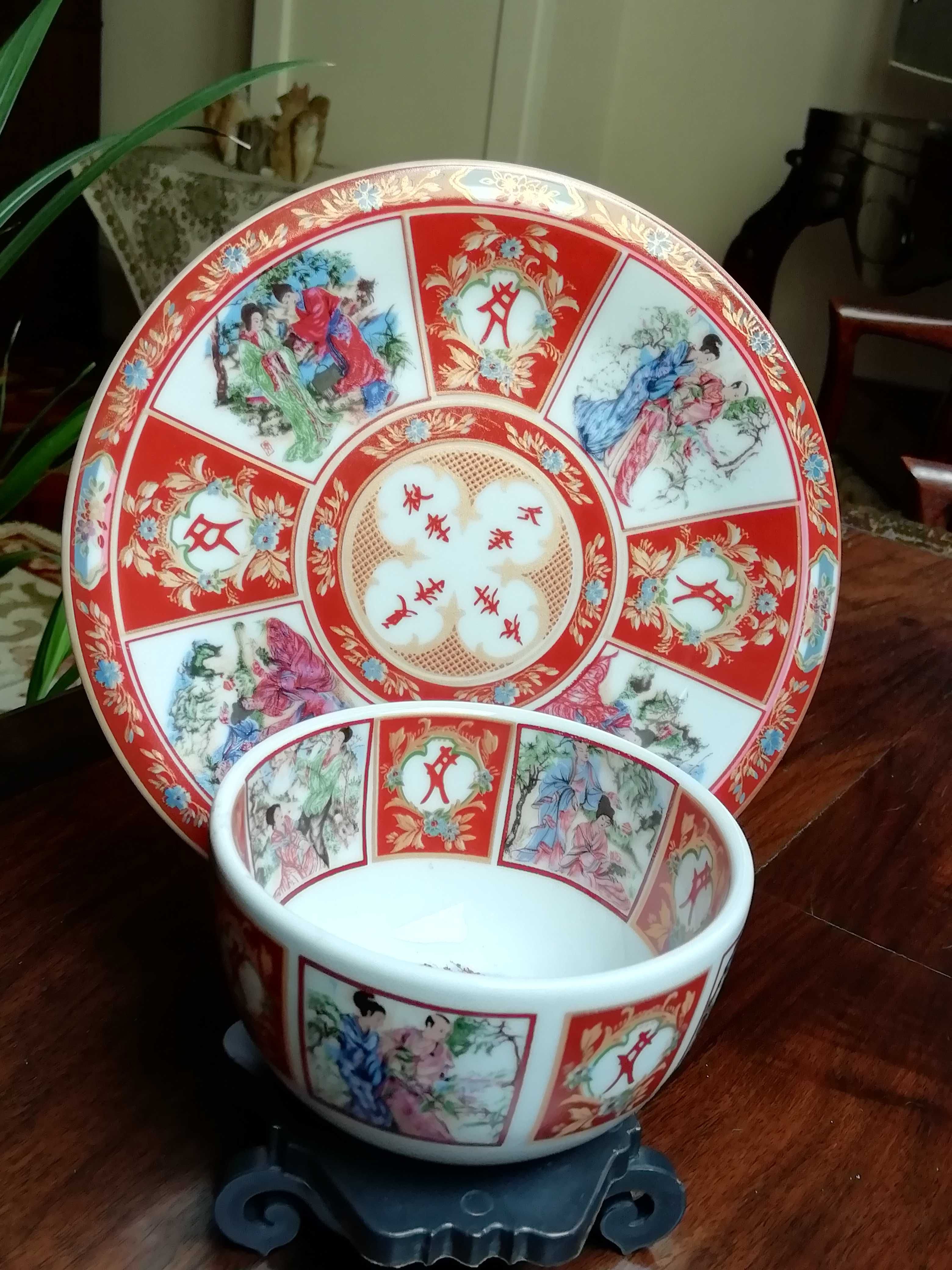 Conjunto de Prato e Taça em louça chinesa