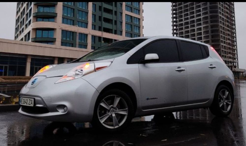 Аренда Ниссан лиф Nissan leaf 30квт