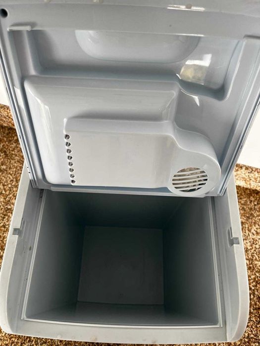 Geleira elétrica 12v Campingaz com transformador 230v