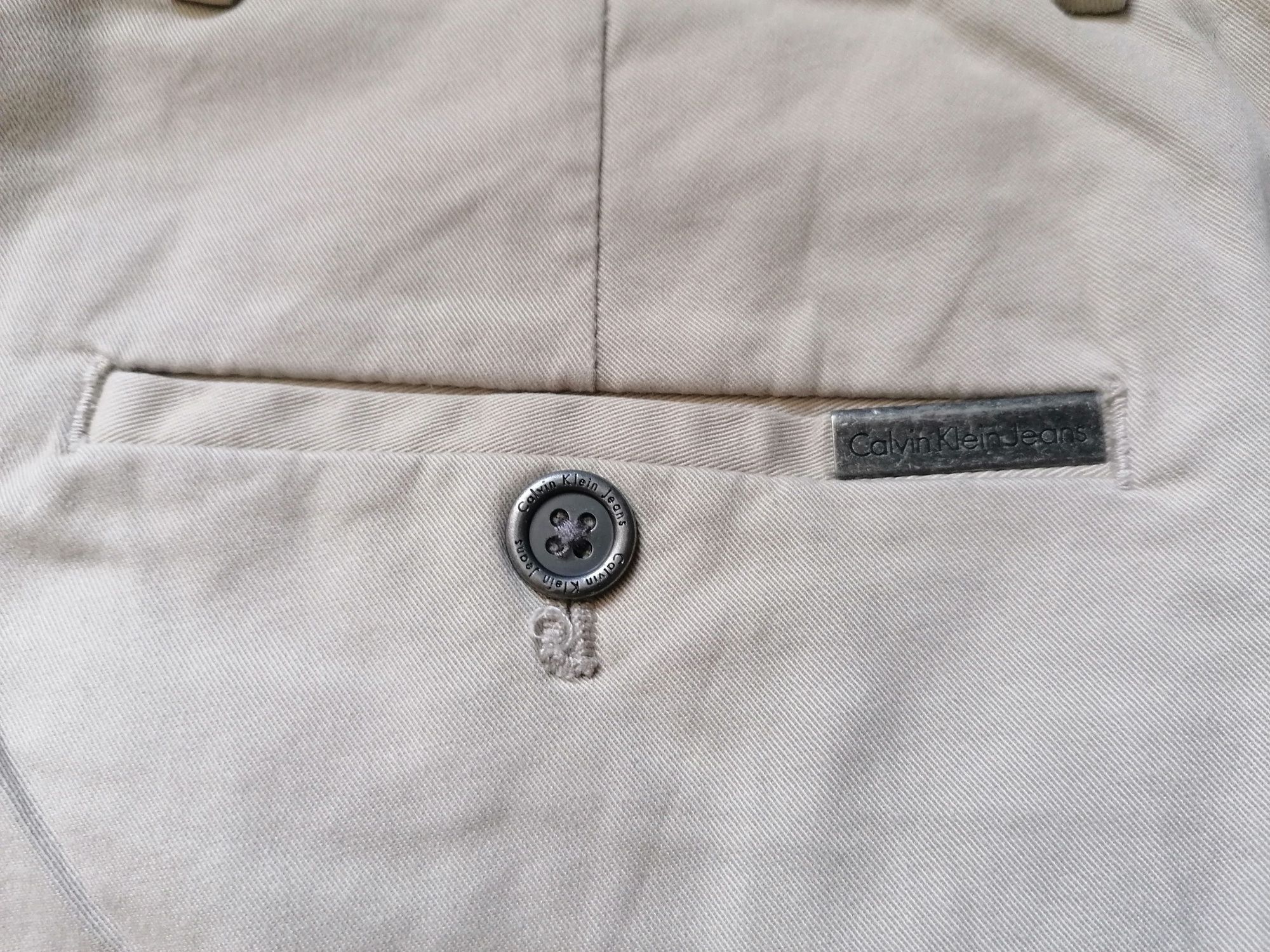 Męskie spodenki Calvin Klein beż slim 29