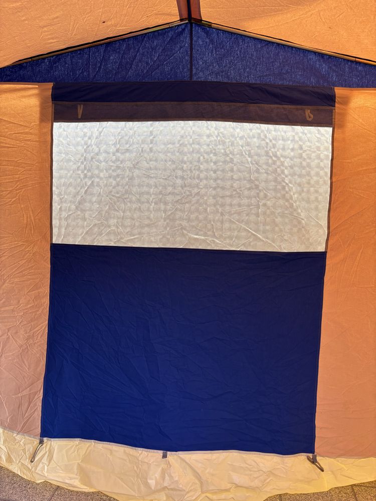 Barraca azul, rosa claro e bege