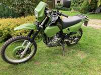Motocykl Suzuki 650 DR zielony