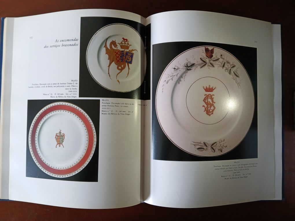 Livro porcelana Vista alegre