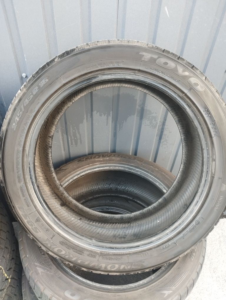 TOYO  245/45/18V