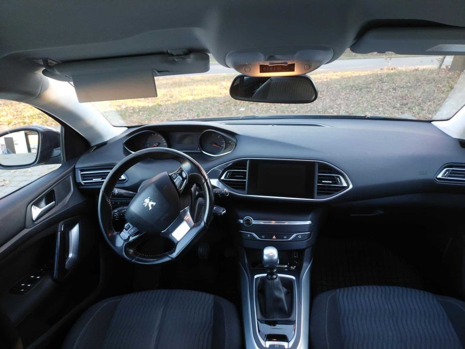 Peugeot 308 2,0 Blue HDI 150kM dobrze wyposażony bez wkładu Zadbany !