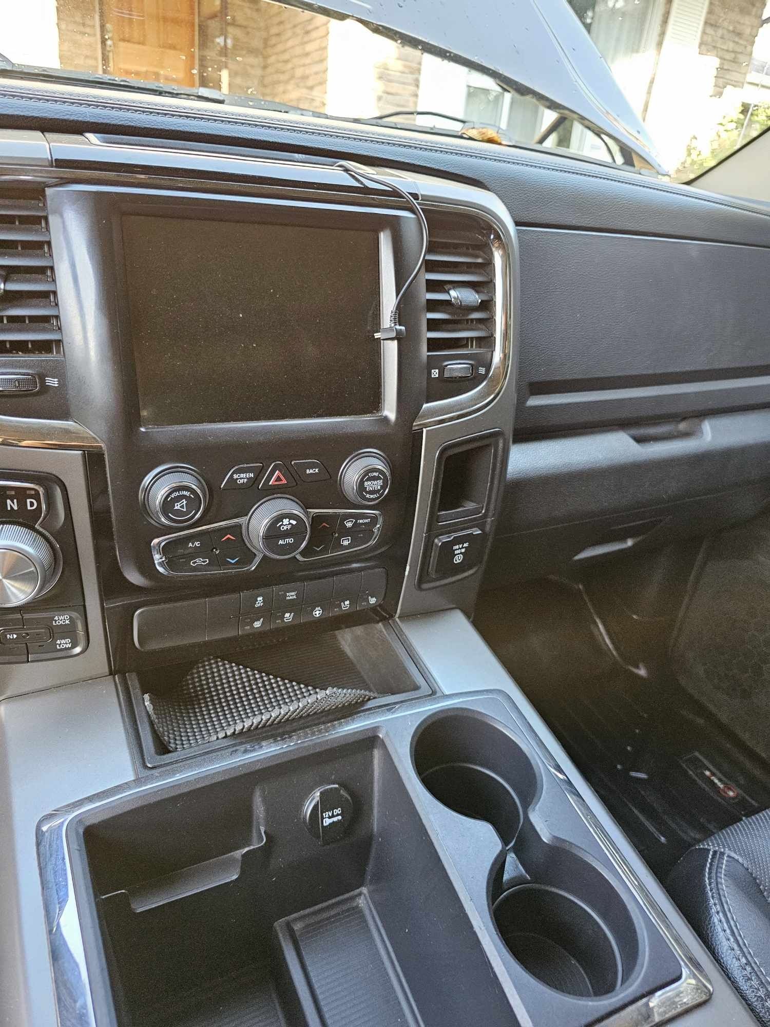 Dodge Ram Sport skóra 4x4 zamiana na motocykl wchodzi w grę