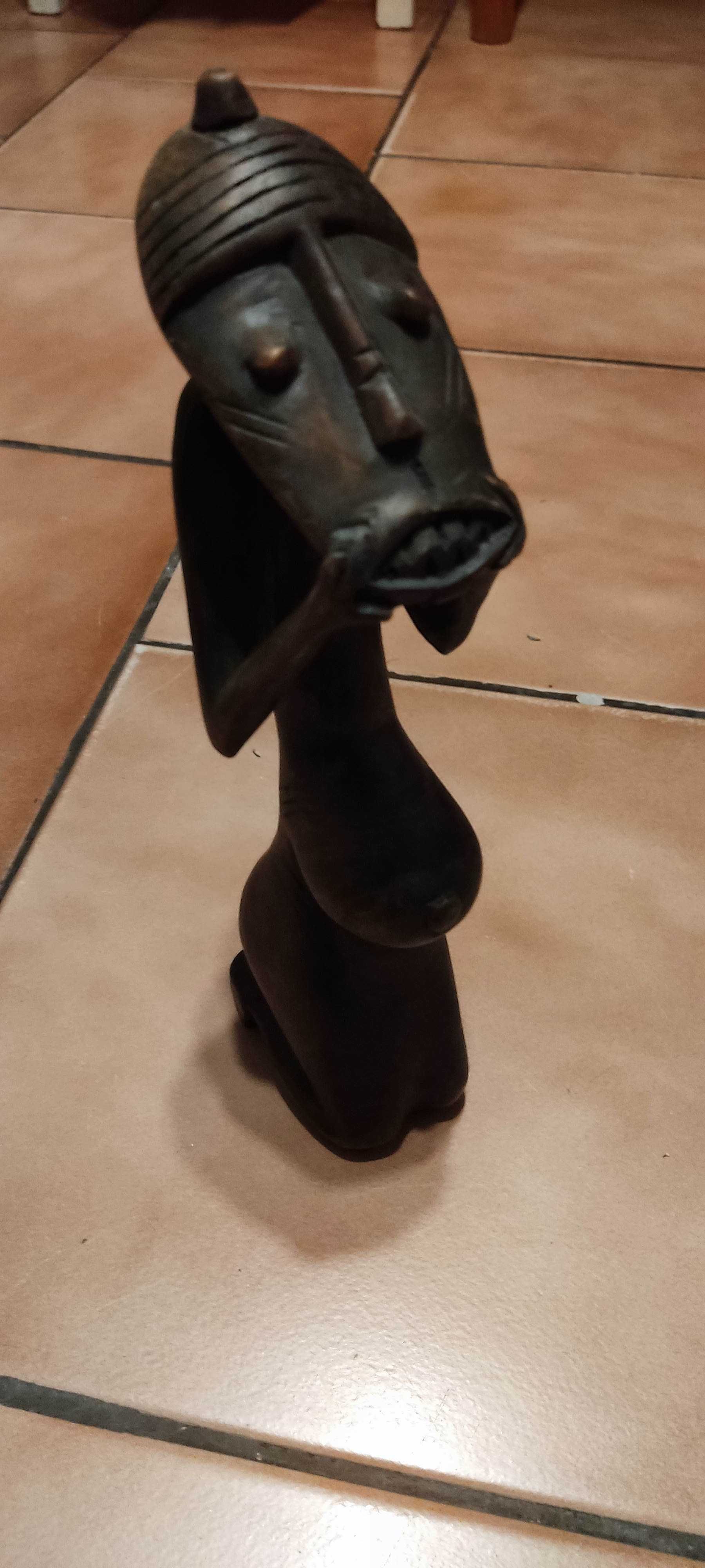 Drewniana Afrykańska Rzeźba