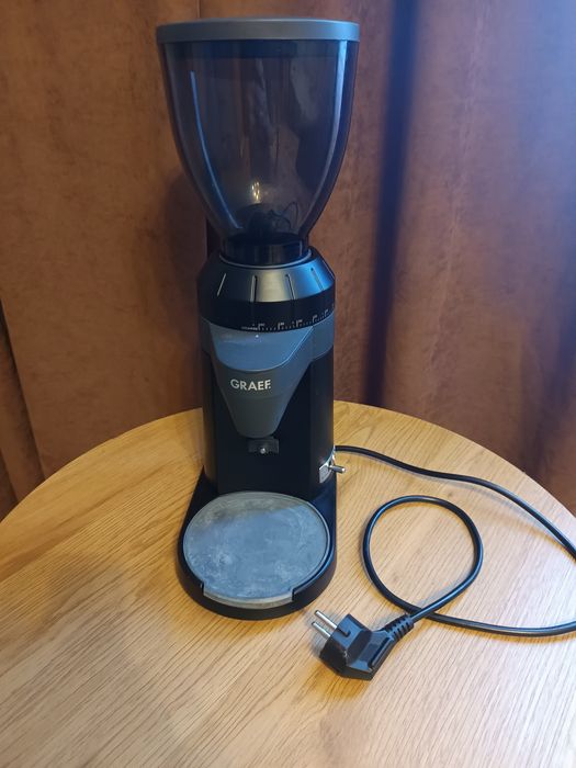 Продам кавомолку Graef