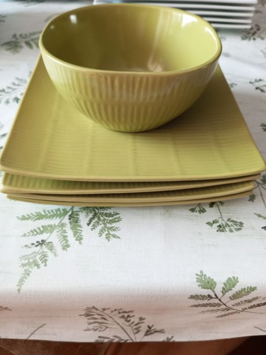 Home and you. Talerze plus miska zielone