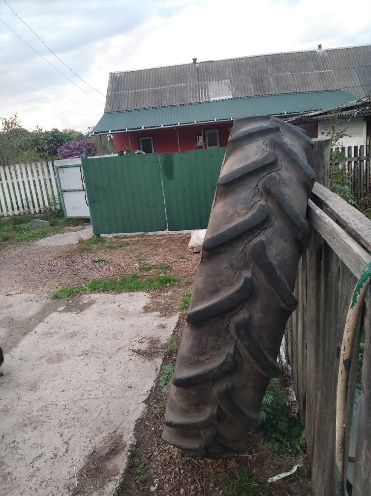 Продам колесо до Т-40