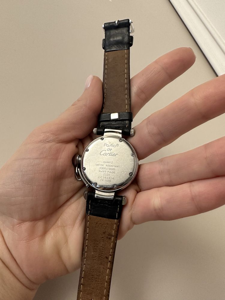 Годиник cartier з шкіряним ремінцем