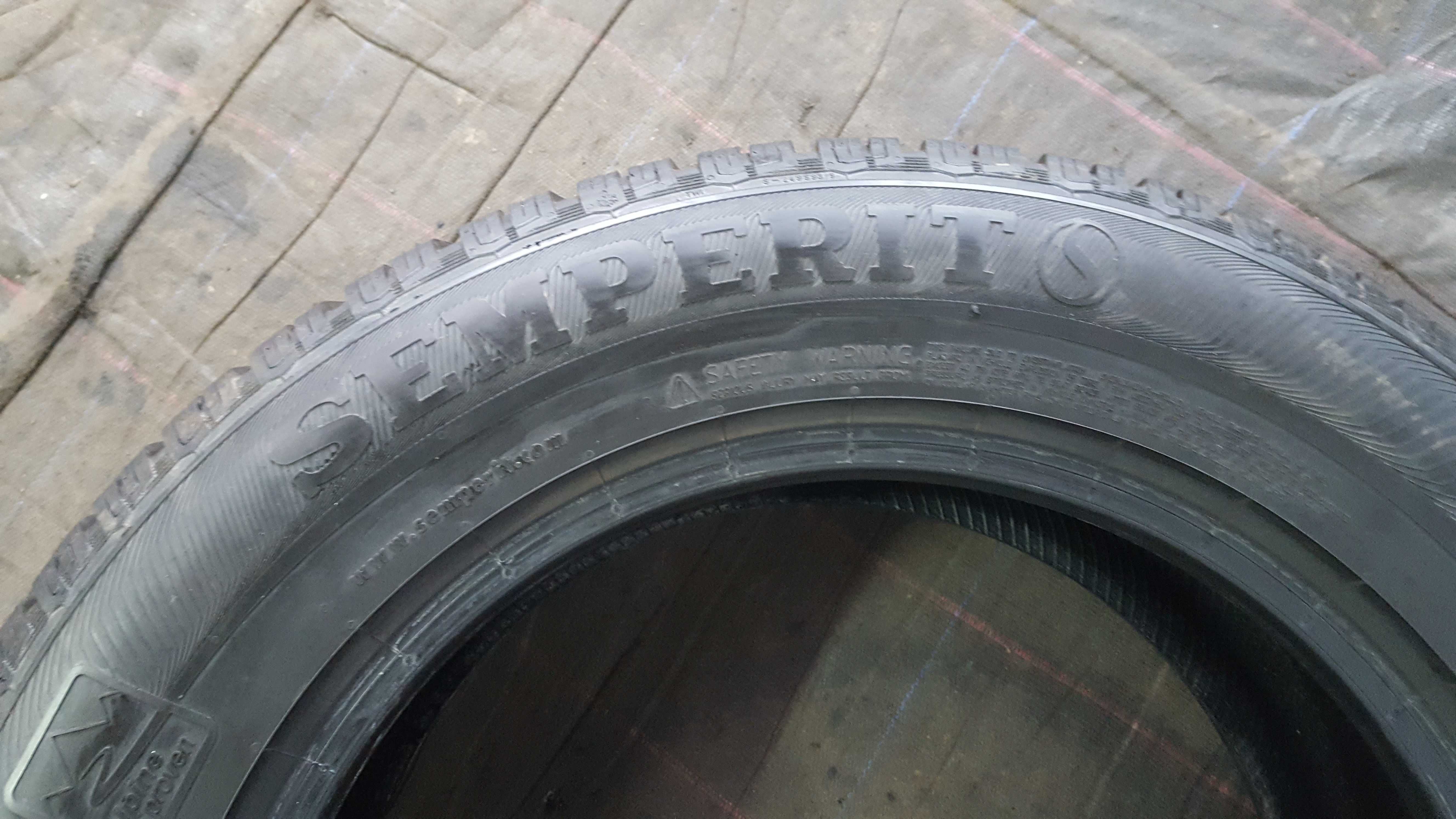 Opony para zima 215/65R17 Semperit Master Grip 2