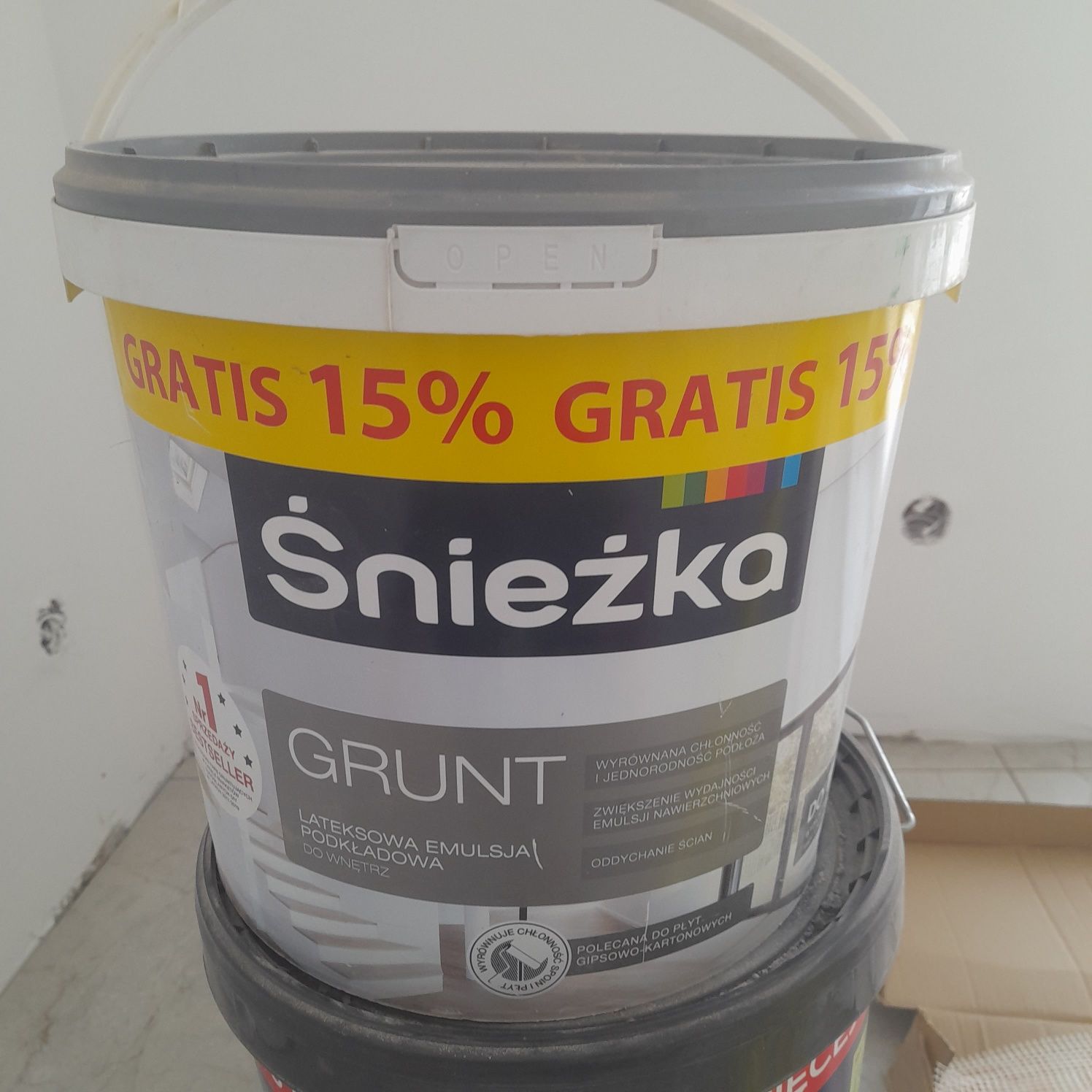Sprzedam putz i  grunt  pozostałości po budowie